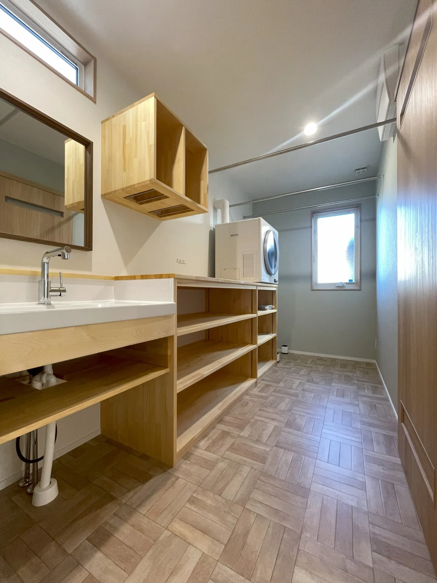 ナチュラルなテイストのリーフグリーンのお家