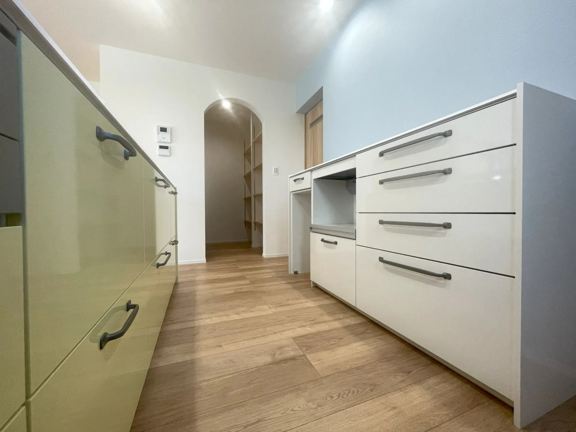 ナチュラルなテイストのリーフグリーンのお家