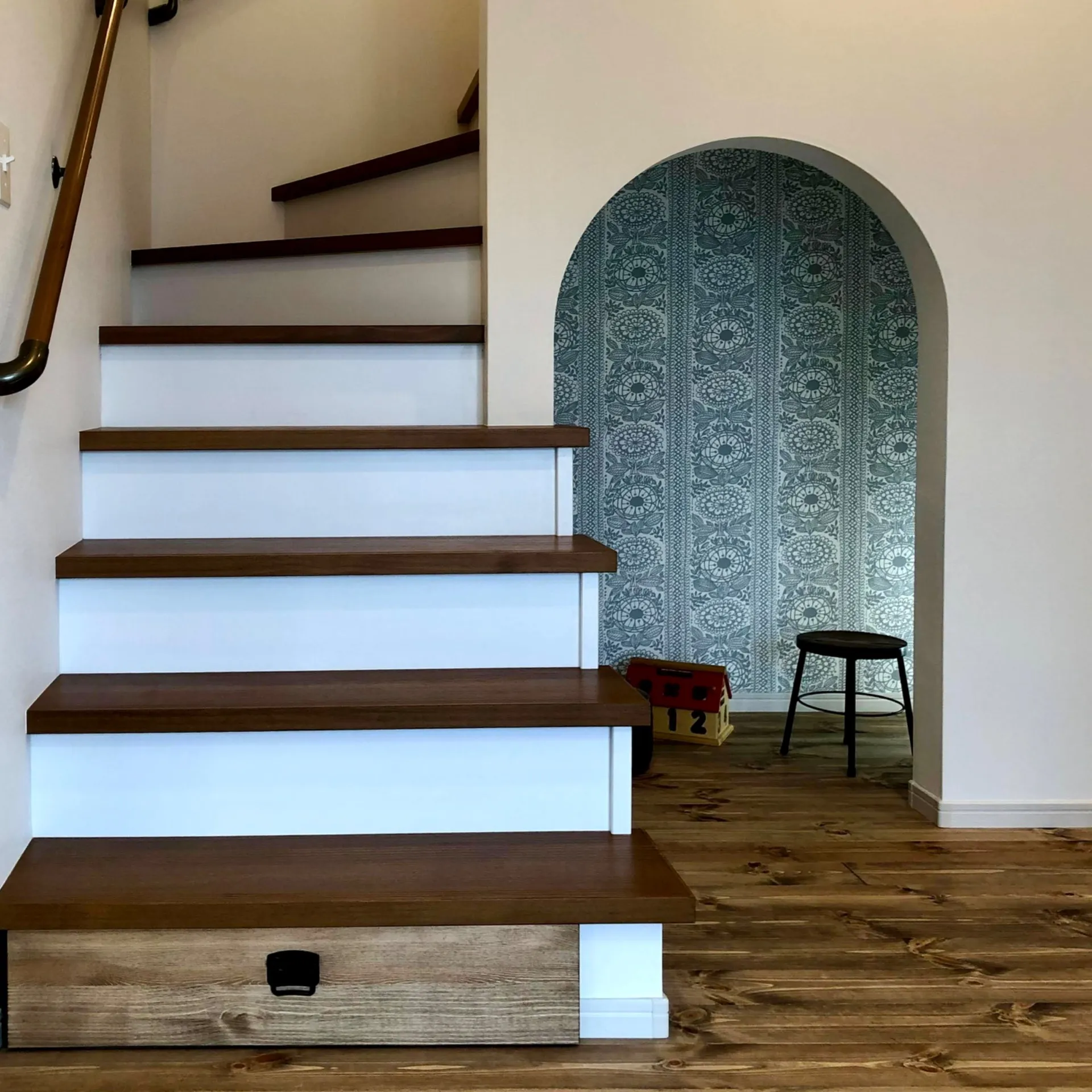 カバードポーチの有る「ママンのお家」